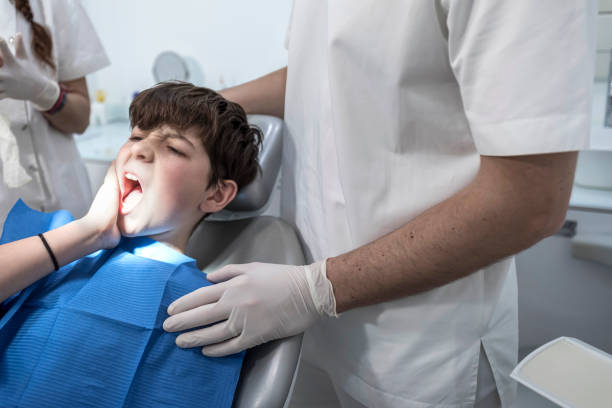 Best Emergency Dentist No Insurance  in Fruitridge Pocket, CA